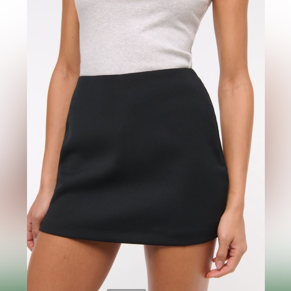 Scarlett Mini Skort Black